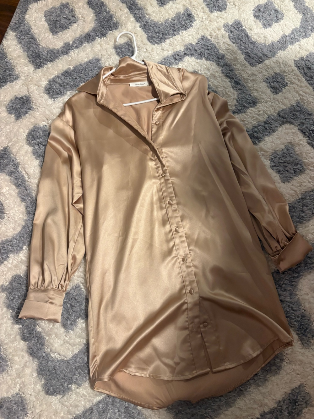 Women's Satin Button-Front Shirt Jacket - Champagne
